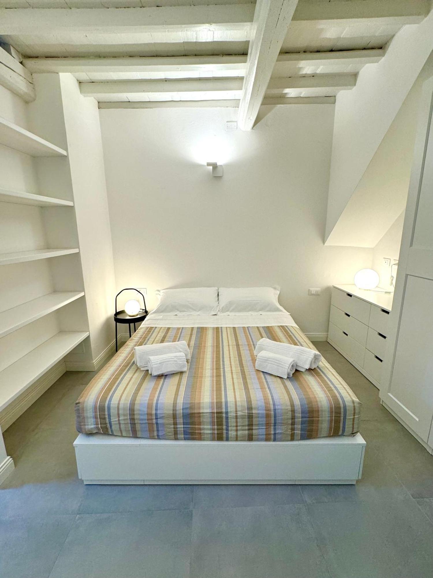 Duomo Flats Apartment Florence Ngoại thất bức ảnh
